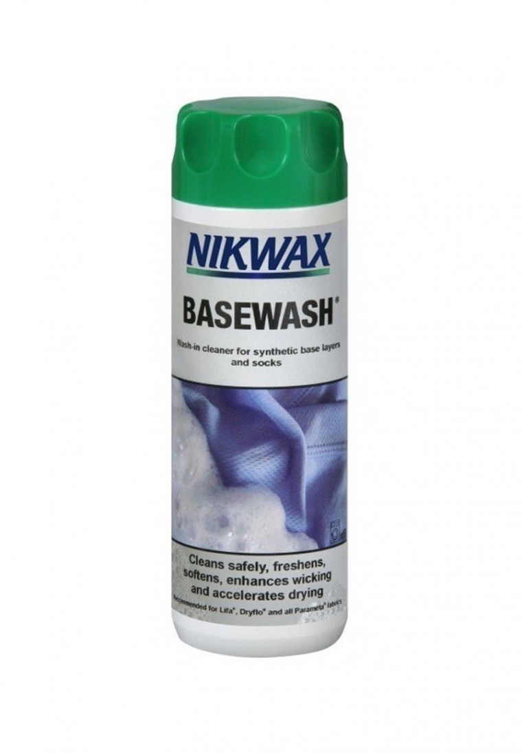 Nikwax Base Wash Sentetik Teknik İç Çamaşırları İçin Koku Gideren Temizleyici