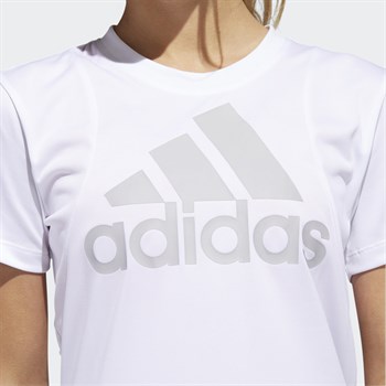 adidas Badge OF Sport Logo Kadın Tişört