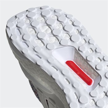 adidas UltraBoost Erkek Koşu Ayakkabısı