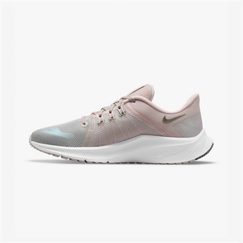 Nike Quest 4 Premium Kadın Koşu Ayakkabısı