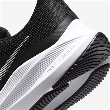 Nike Zoom Winflo 8 Erkek Koşu Ayakkabısı
