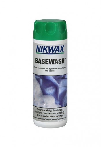 Nikwax Base Wash Sentetik Teknik İç Çamaşırları İçin Koku Gideren Temizleyici
